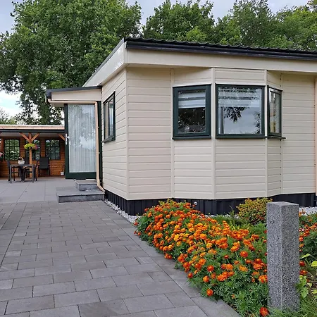 Zeeweg Chalet